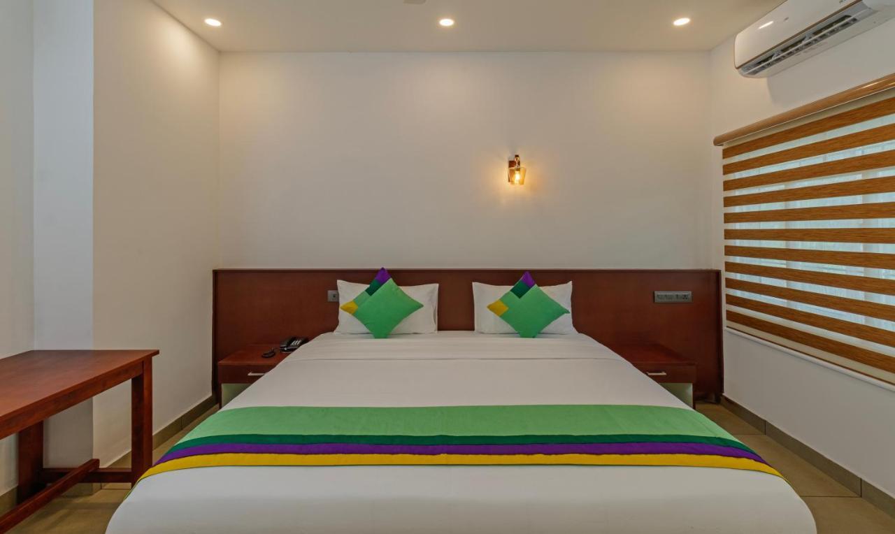 Treebo Amigos Residency Cochin Airport Hotel Kochi Eksteriør bilde