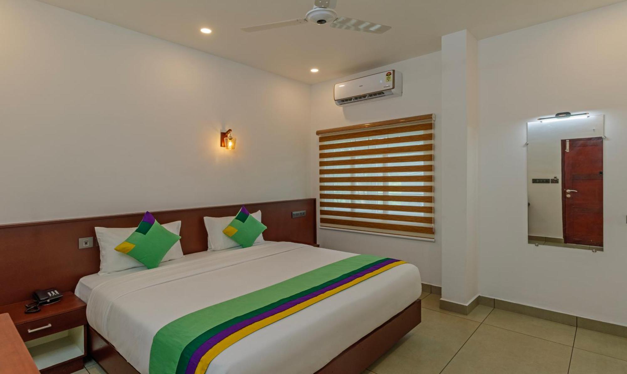 Treebo Amigos Residency Cochin Airport Hotel Kochi Eksteriør bilde