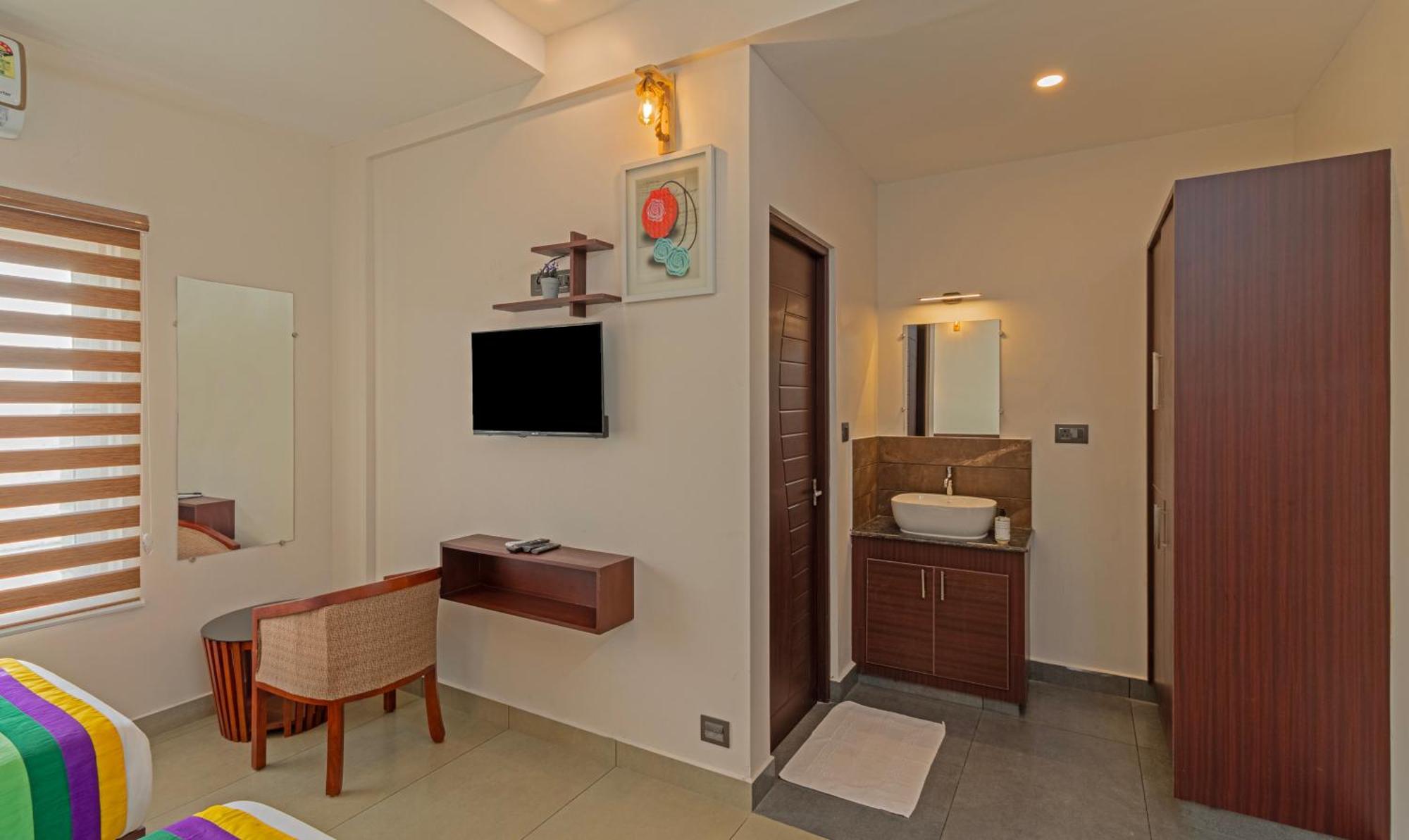 Treebo Amigos Residency Cochin Airport Hotel Kochi Eksteriør bilde