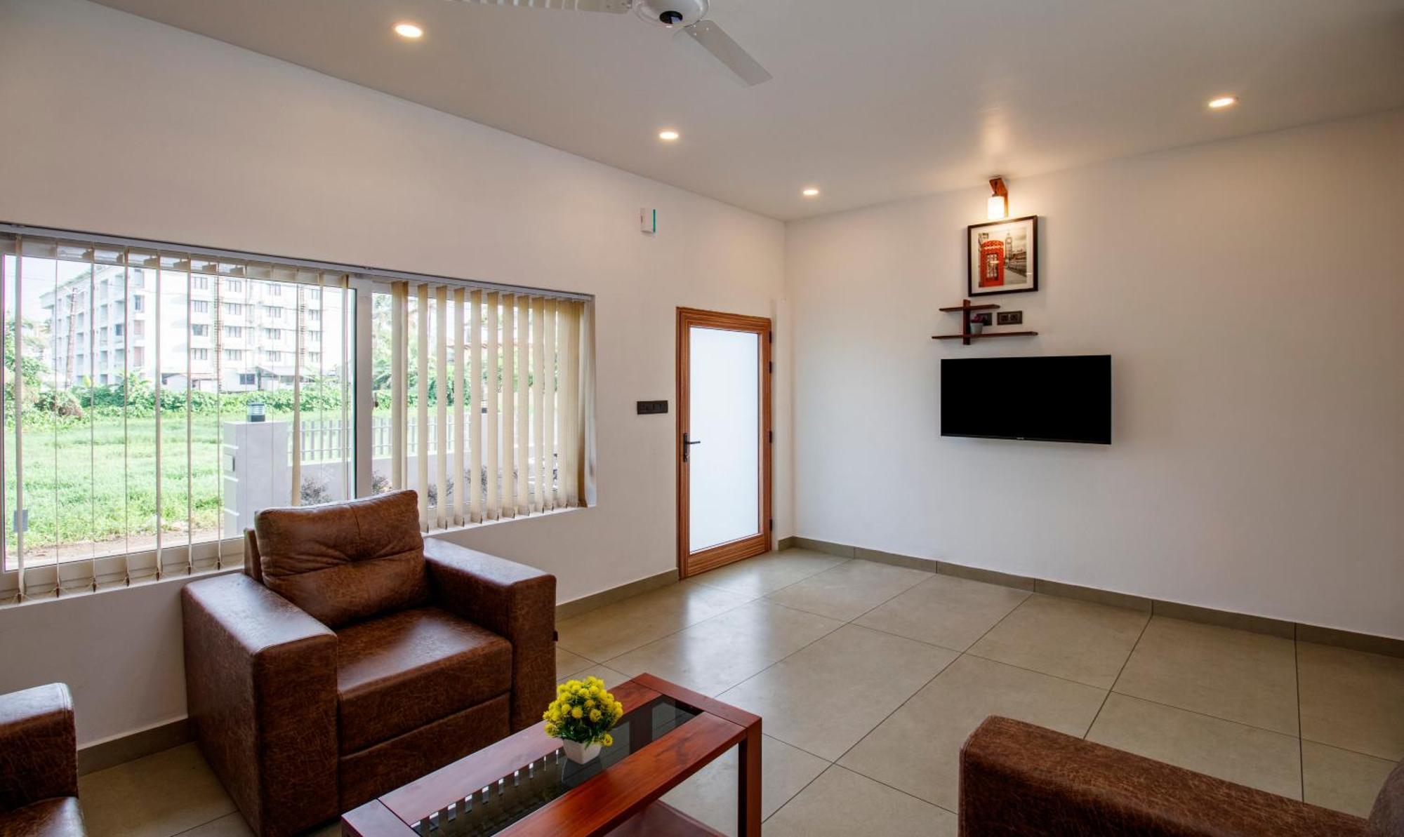 Treebo Amigos Residency Cochin Airport Hotel Kochi Eksteriør bilde