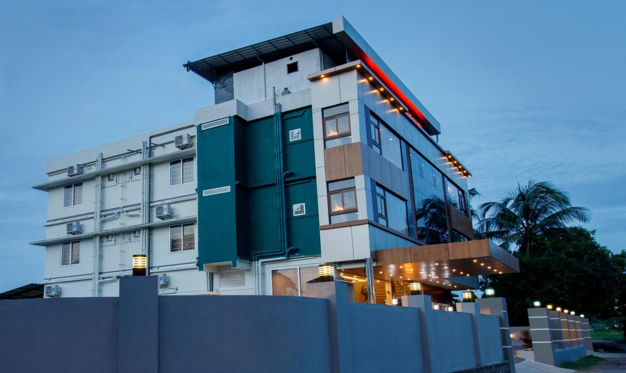 Treebo Amigos Residency Cochin Airport Hotel Kochi Eksteriør bilde