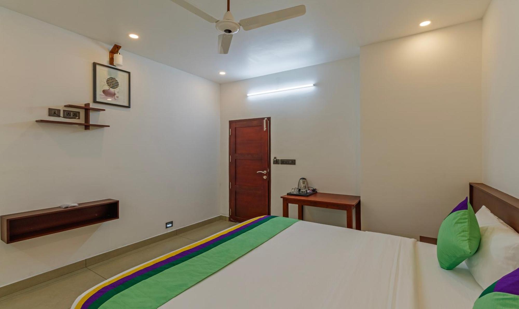 Treebo Amigos Residency Cochin Airport Hotel Kochi Eksteriør bilde