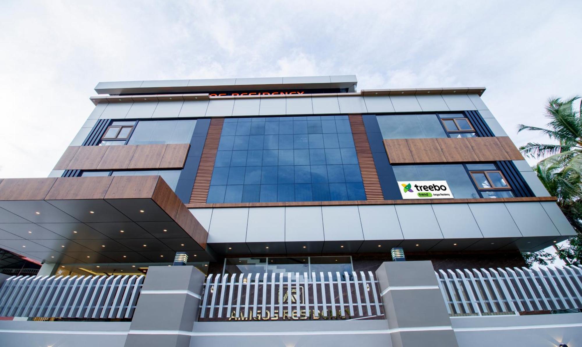 Treebo Amigos Residency Cochin Airport Hotel Kochi Eksteriør bilde